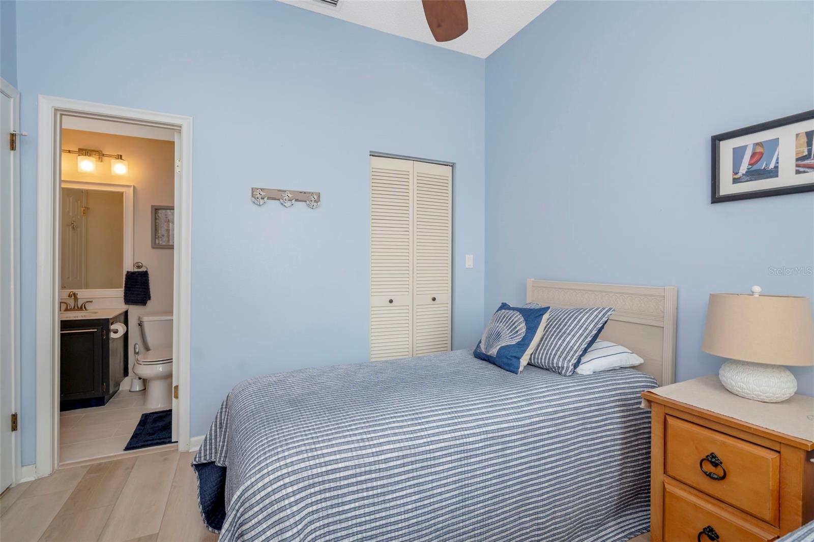 Image 23 of 34 For 6011 Bahia Del Mar Boulevard 256