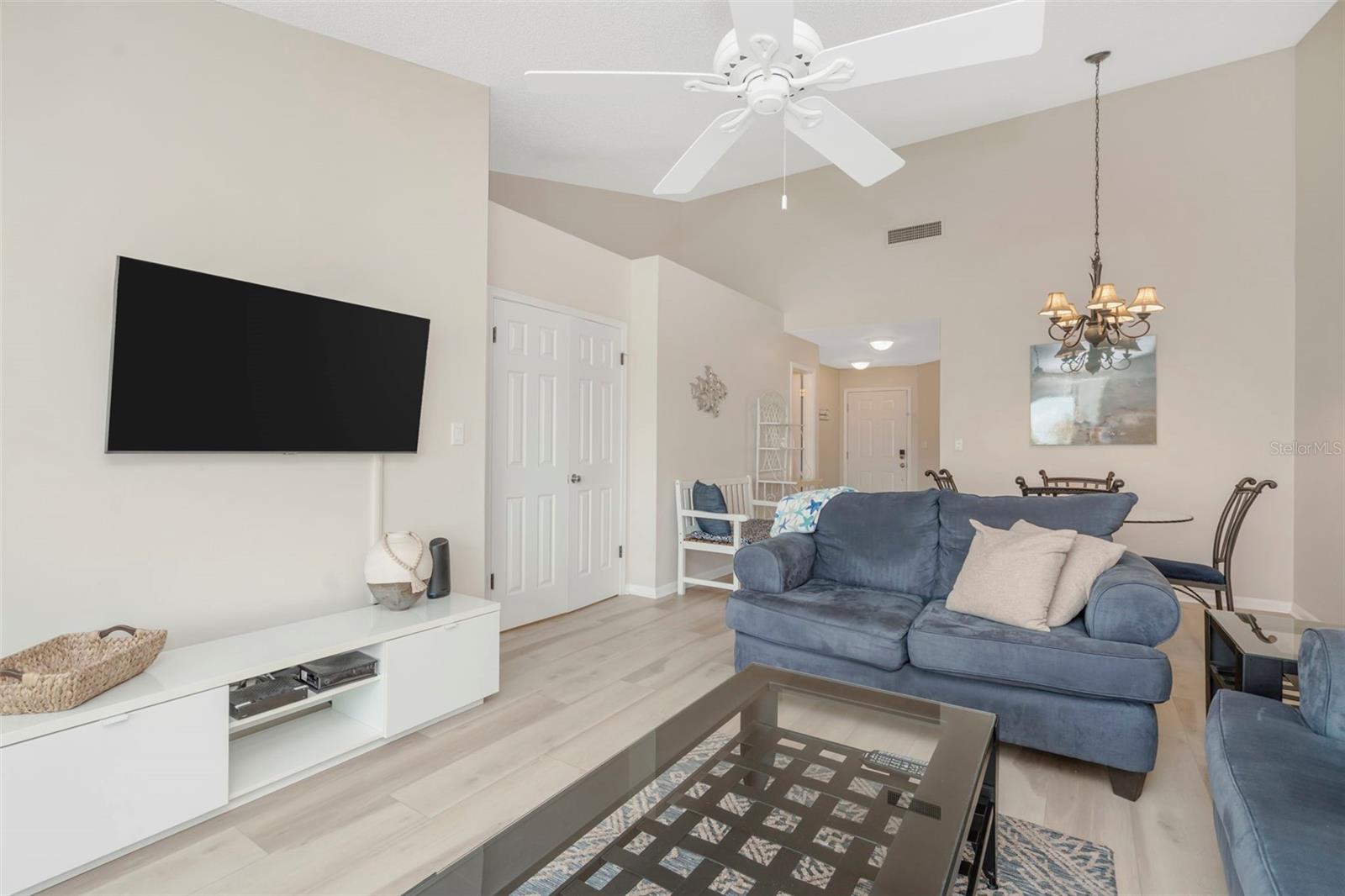 Image 8 of 34 For 6011 Bahia Del Mar Boulevard 256