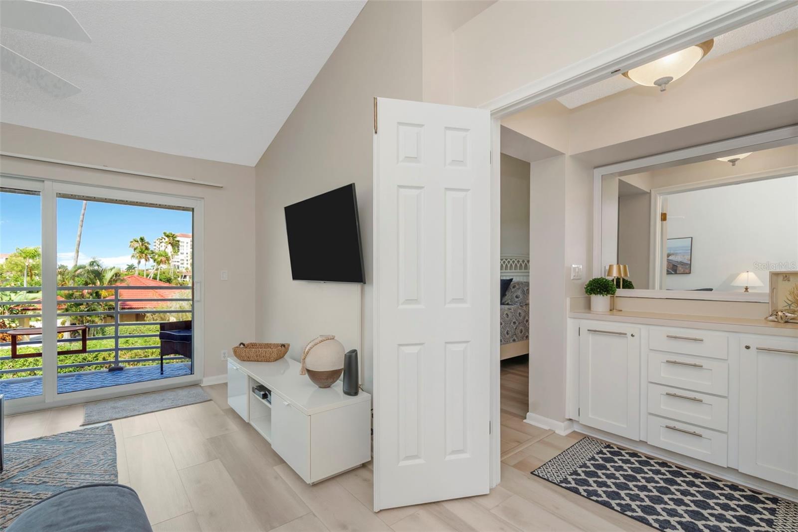 Image 9 of 34 For 6011 Bahia Del Mar Boulevard 256