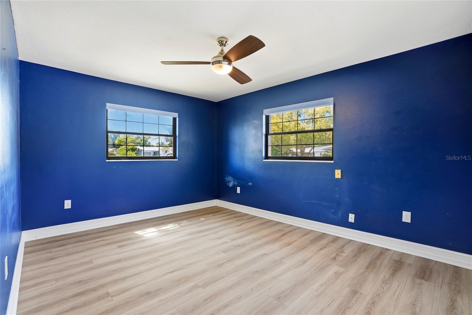 Image 18 of 33 For 1349 Viewtop Drive