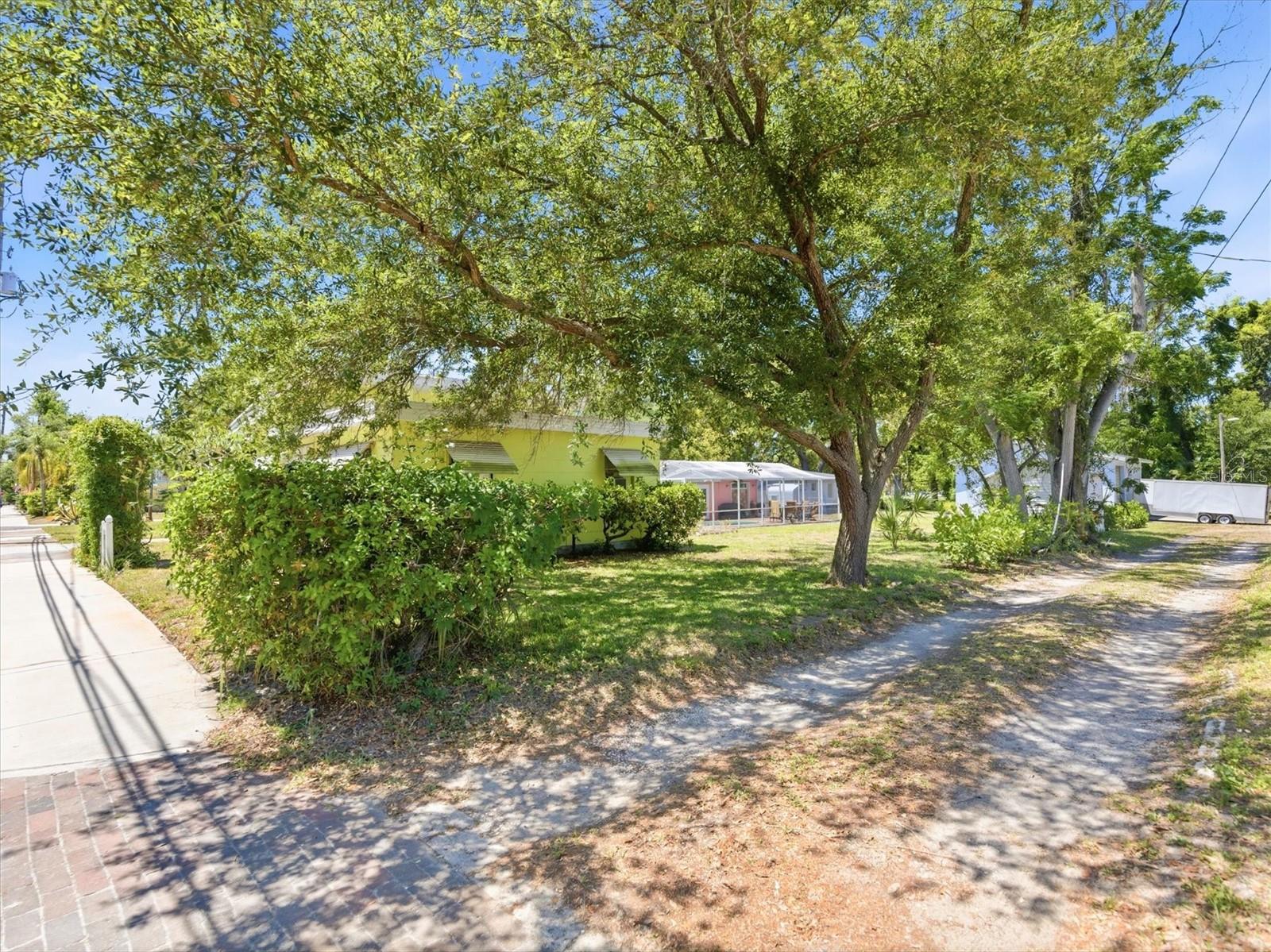 Image 29 of 42 For 515 2nd Street N