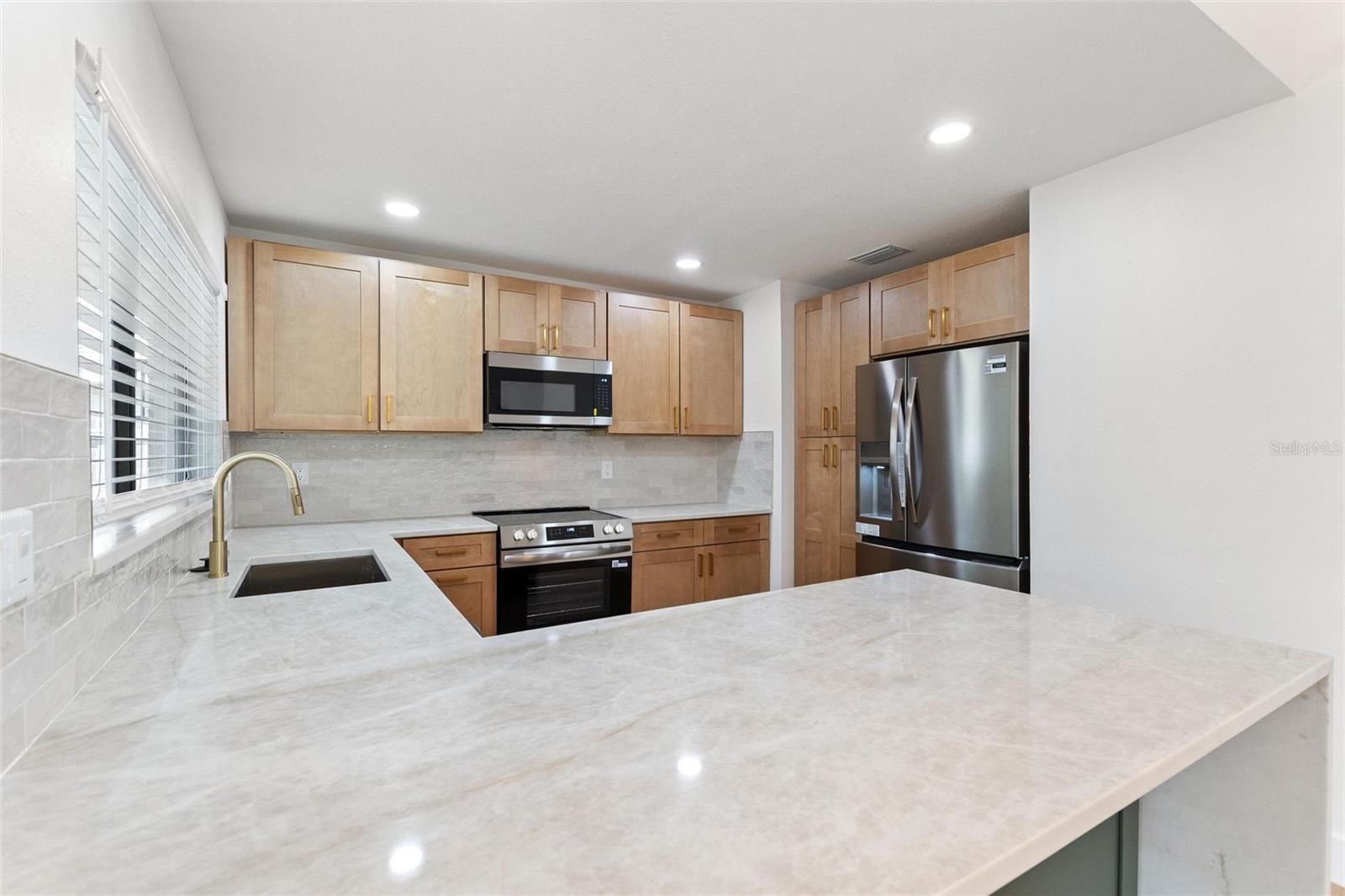 Image 12 of 46 For 5104 Garden Vale Avenue
