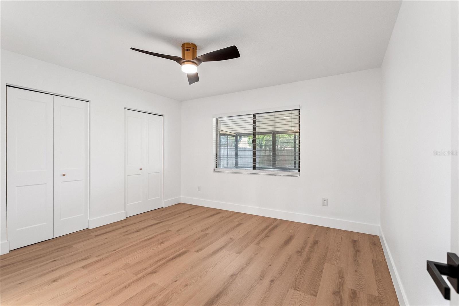 Image 23 of 46 For 5104 Garden Vale Avenue