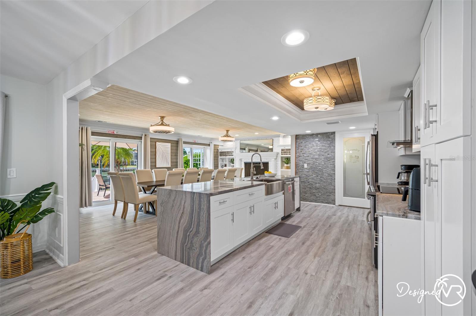 Image 45 of 100 For 4545 Harbor Hills Drive