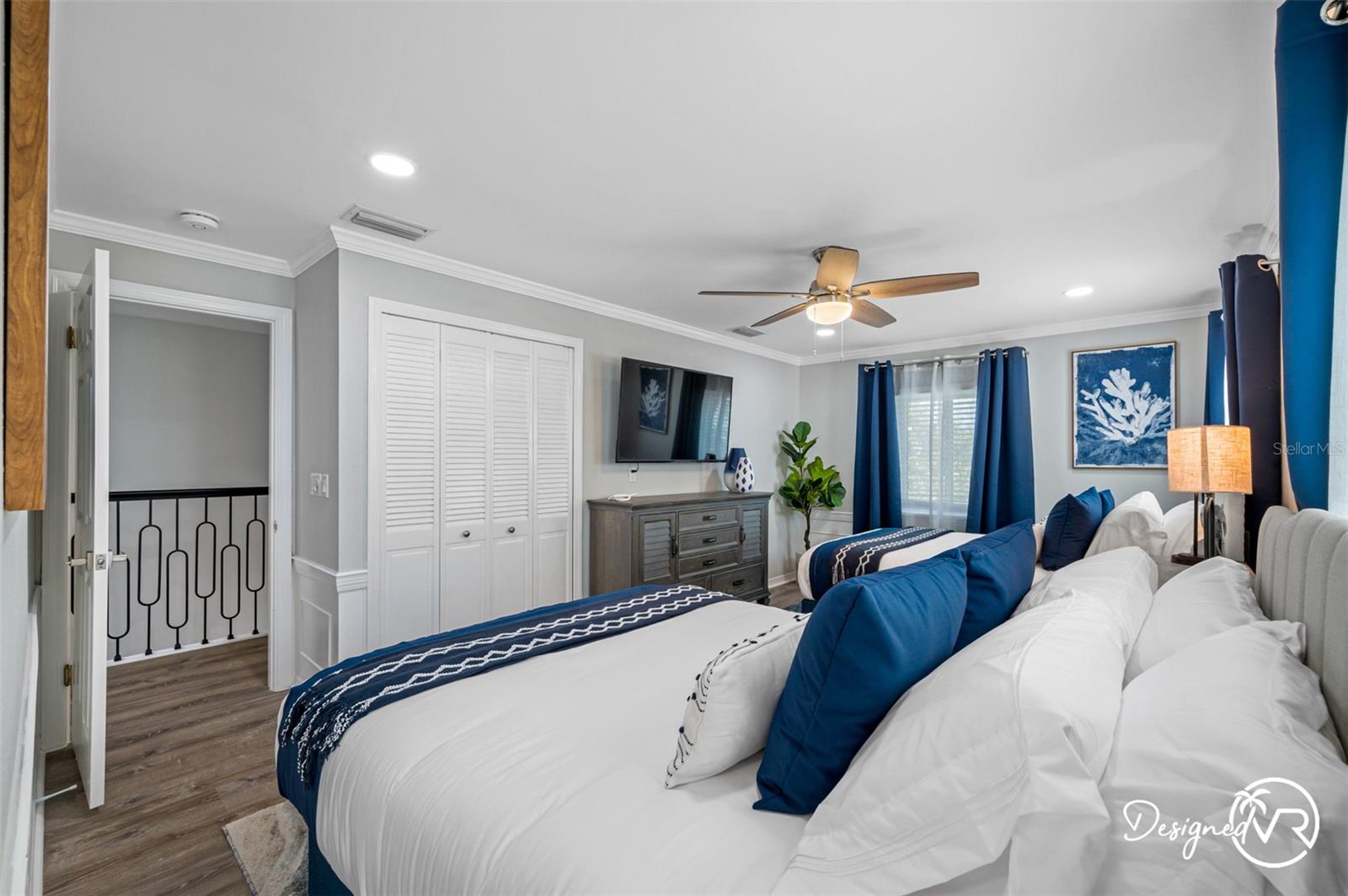 Image 78 of 100 For 4545 Harbor Hills Drive