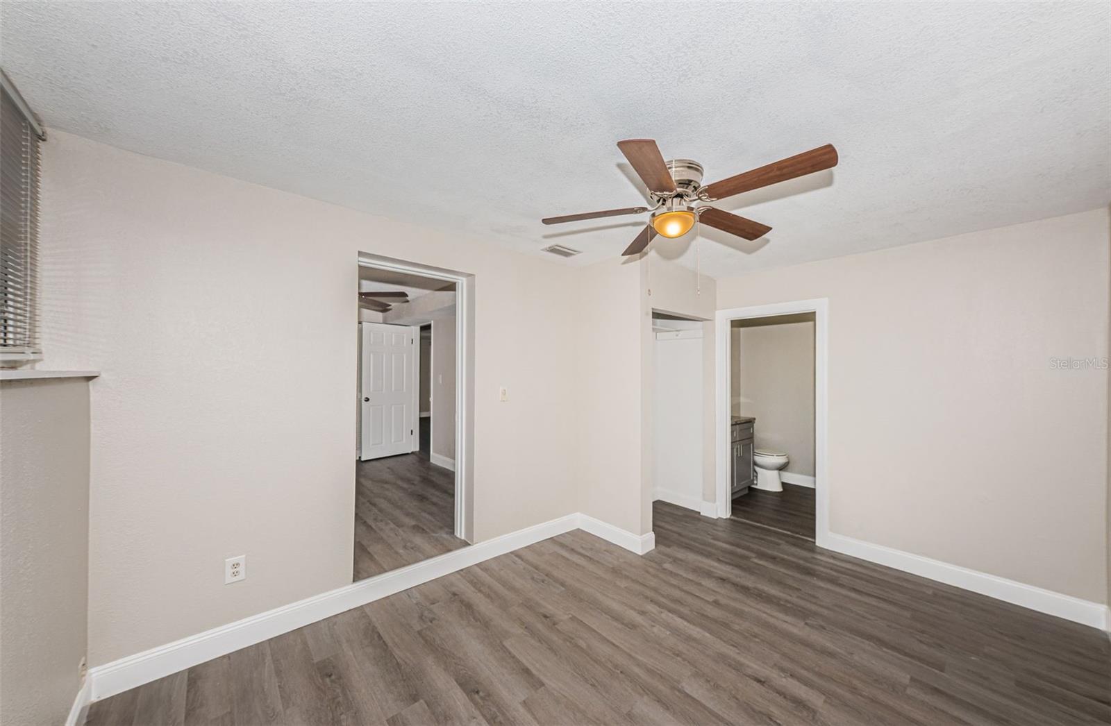 Image 20 of 30 For 705 3rd Avenue Ne C