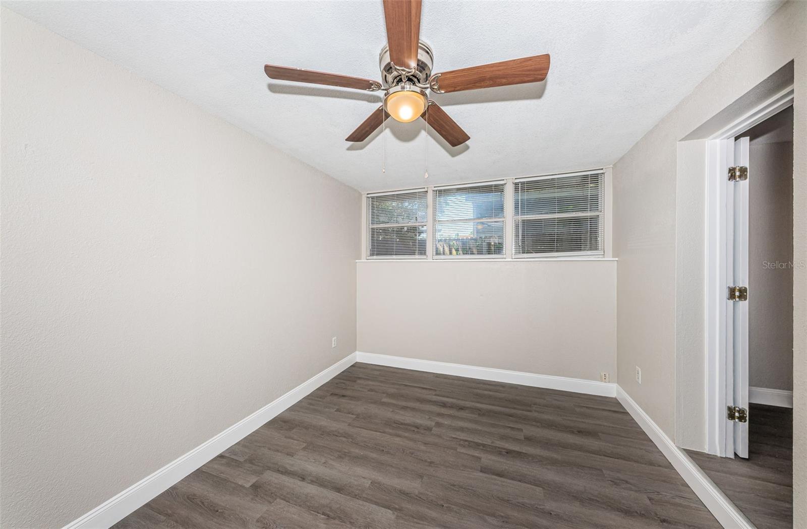 Image 21 of 30 For 705 3rd Avenue Ne C