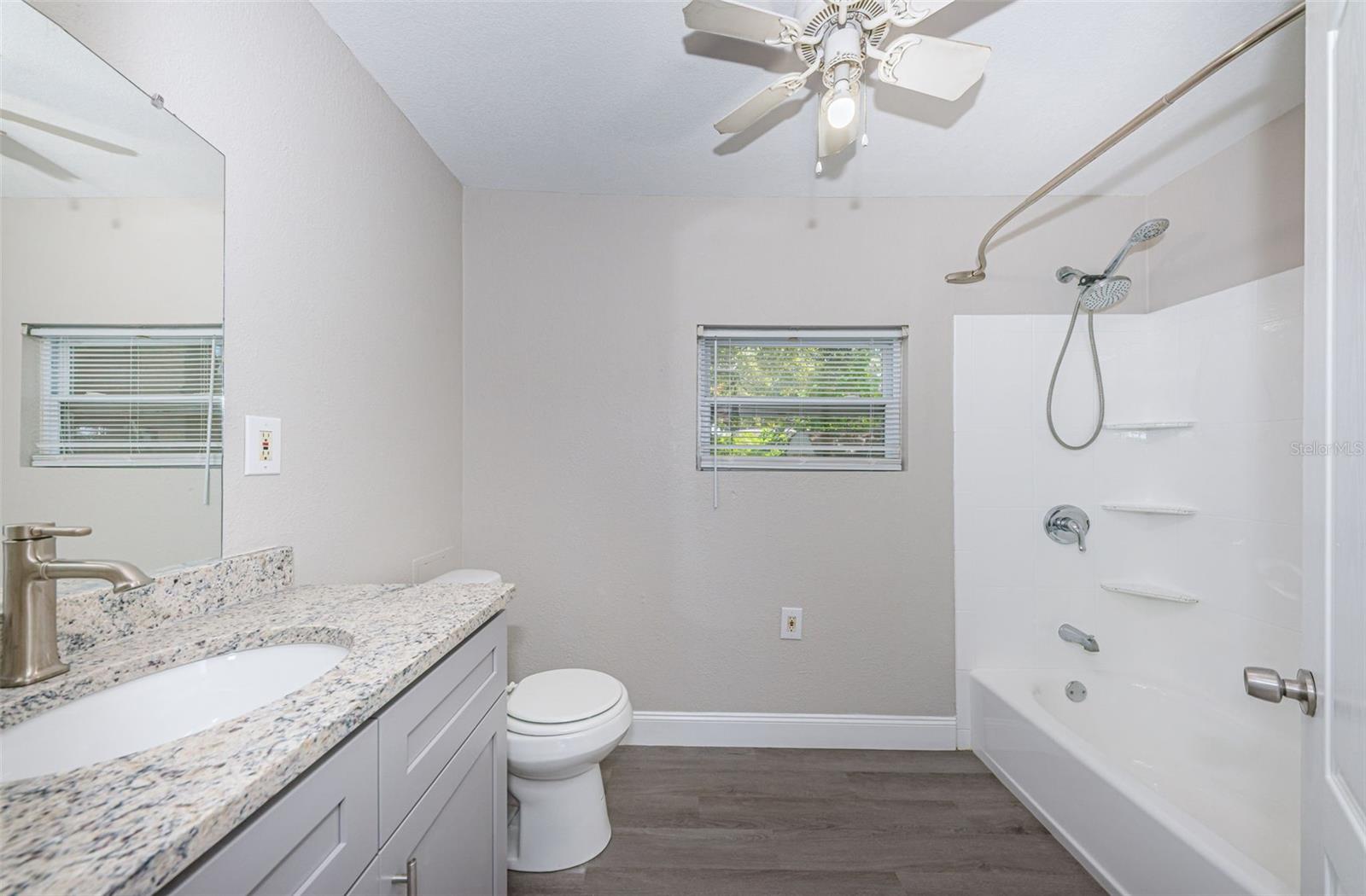Image 22 of 30 For 705 3rd Avenue Ne C