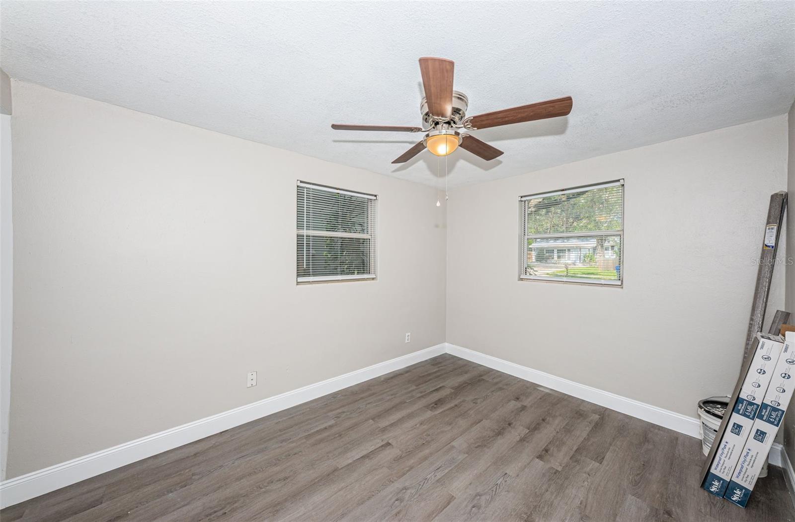 Image 29 of 30 For 705 3rd Avenue Ne C