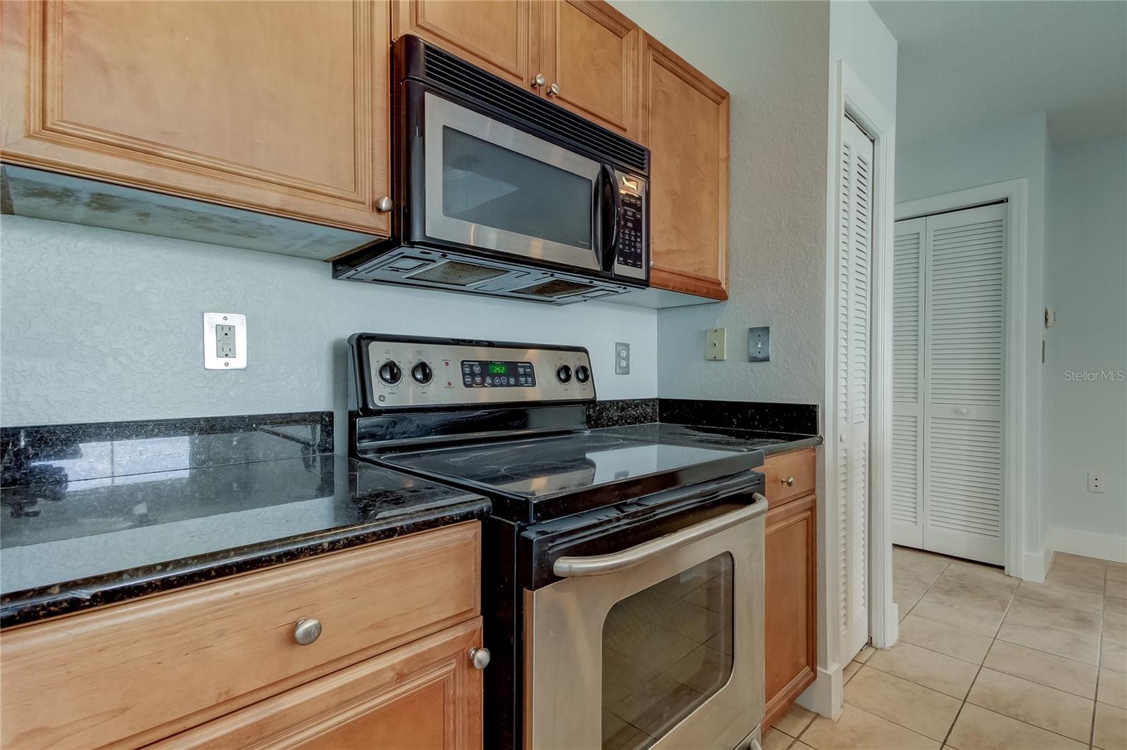 Image 11 of 45 For 700 Harbour Island Boulevard 309