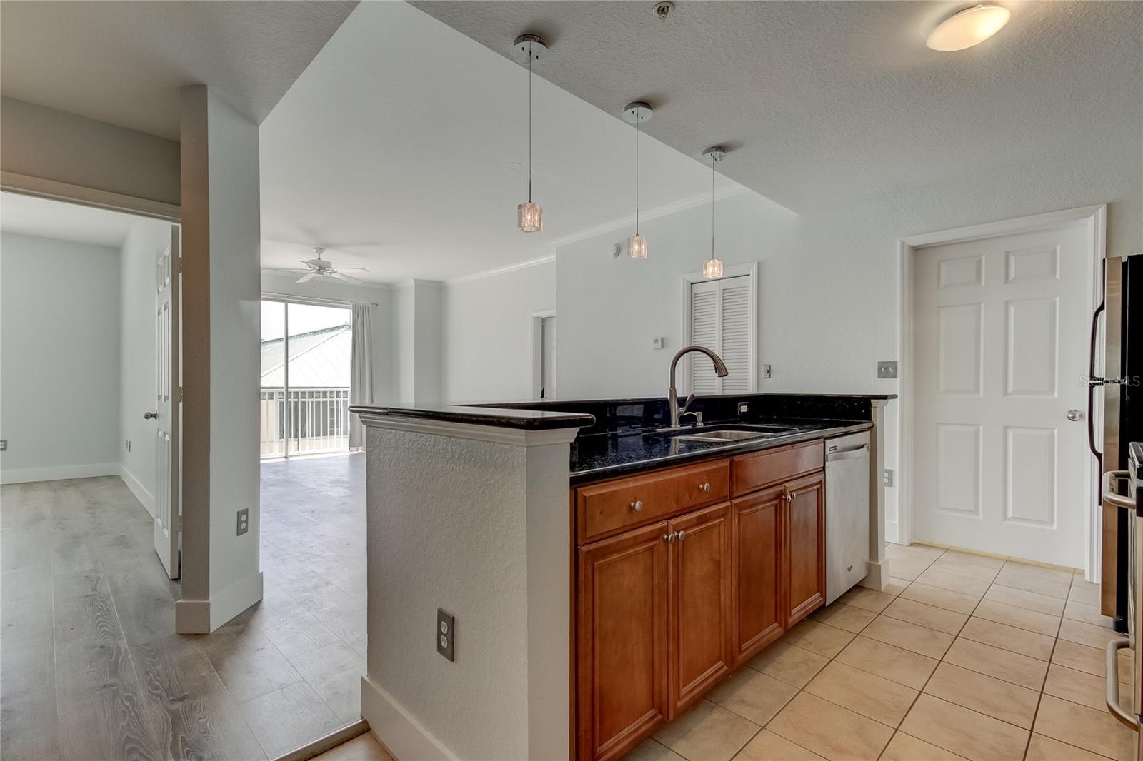 Image 14 of 45 For 700 Harbour Island Boulevard 309