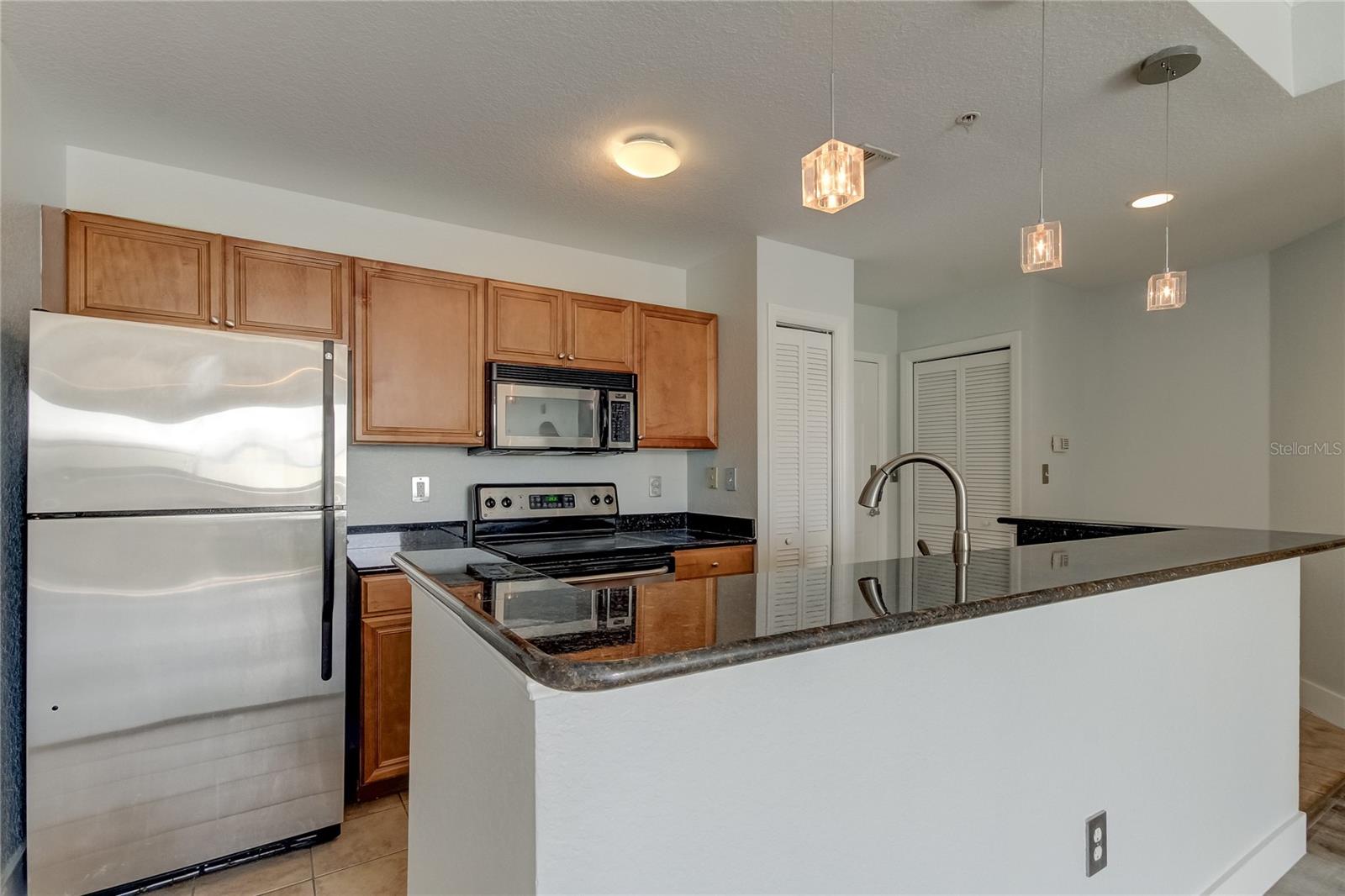 Image 20 of 45 For 700 Harbour Island Boulevard 309