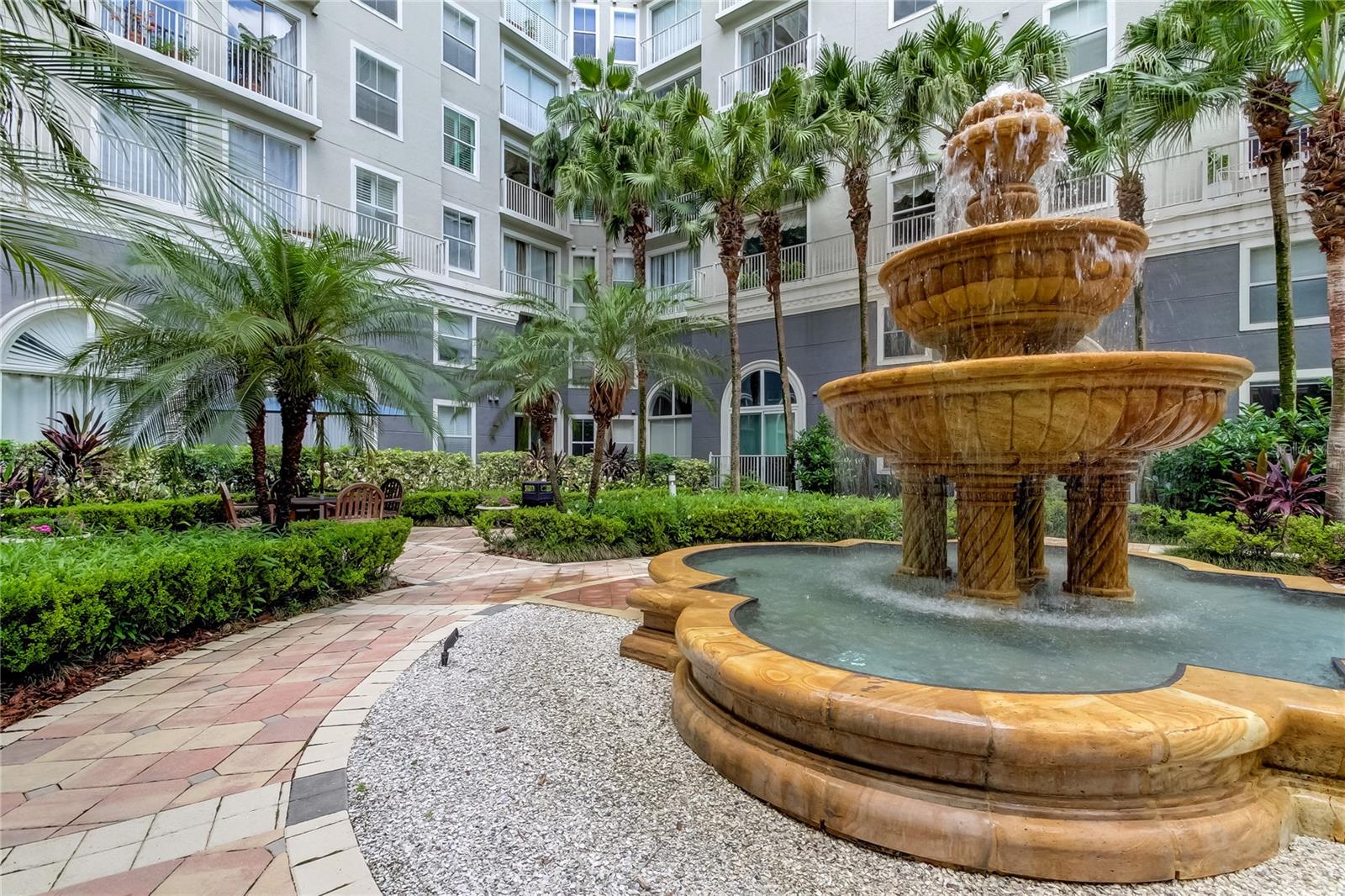 Image 35 of 45 For 700 Harbour Island Boulevard 309