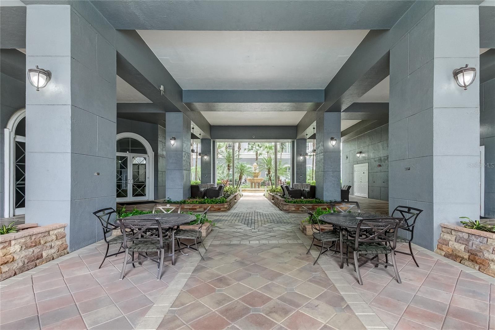 Image 37 of 45 For 700 Harbour Island Boulevard 309