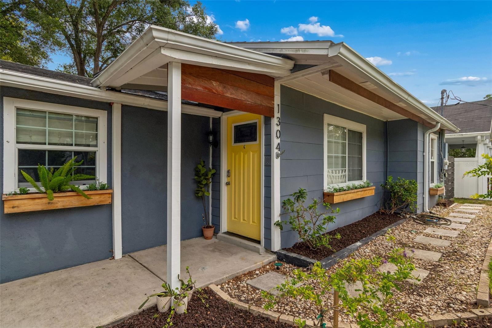 Image 2 of 30 For 1304 Knollwood Street