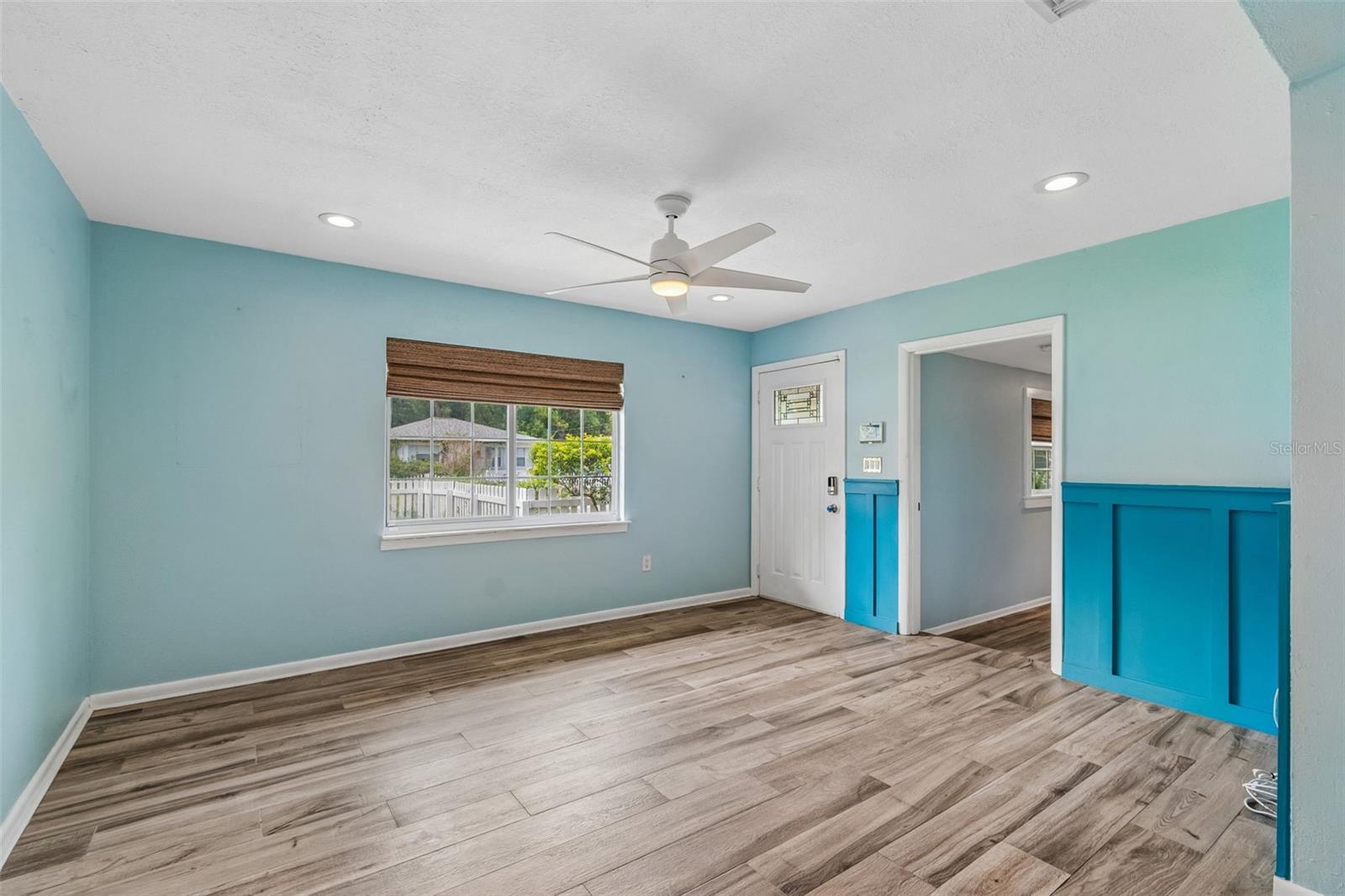 Image 5 of 30 For 1304 Knollwood Street
