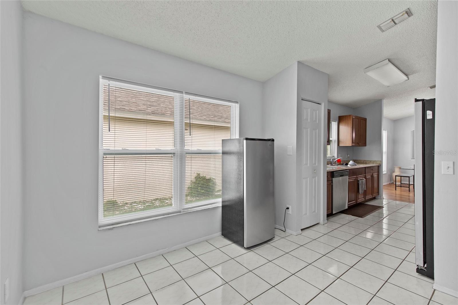 Image 13 of 72 For 6808 Yardley Oaks Court