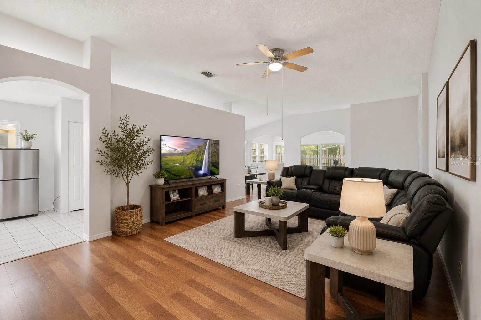 Image 14 of 72 For 6808 Yardley Oaks Court