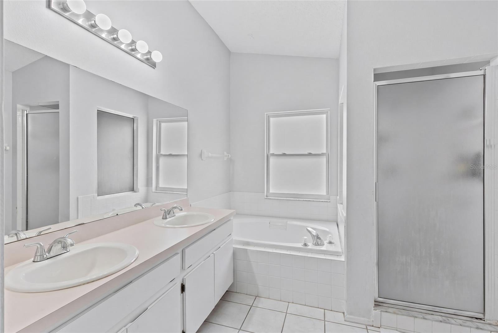 Image 21 of 72 For 6808 Yardley Oaks Court