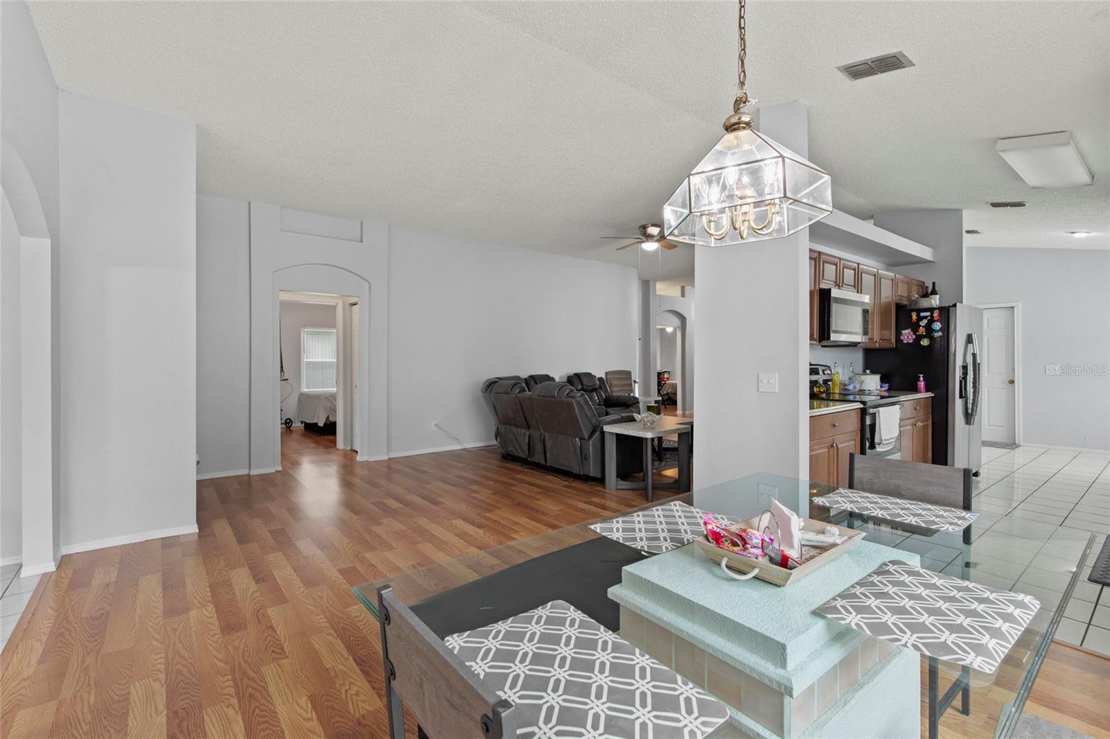 Image 29 of 72 For 6808 Yardley Oaks Court