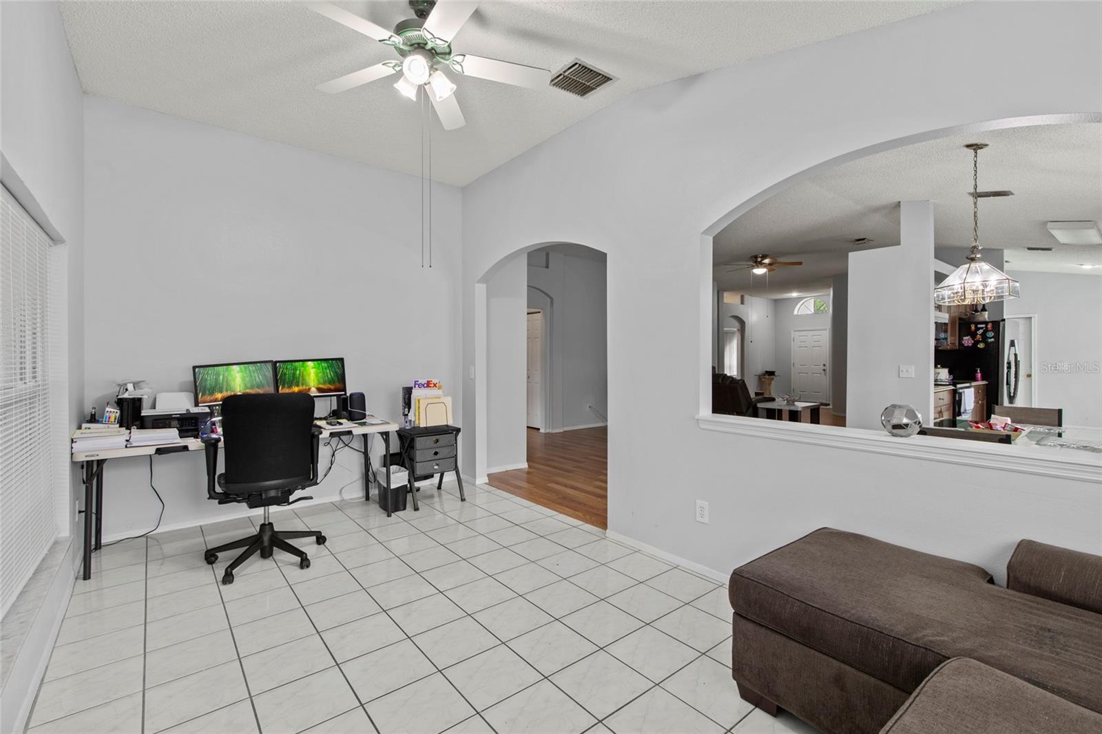 Image 35 of 72 For 6808 Yardley Oaks Court