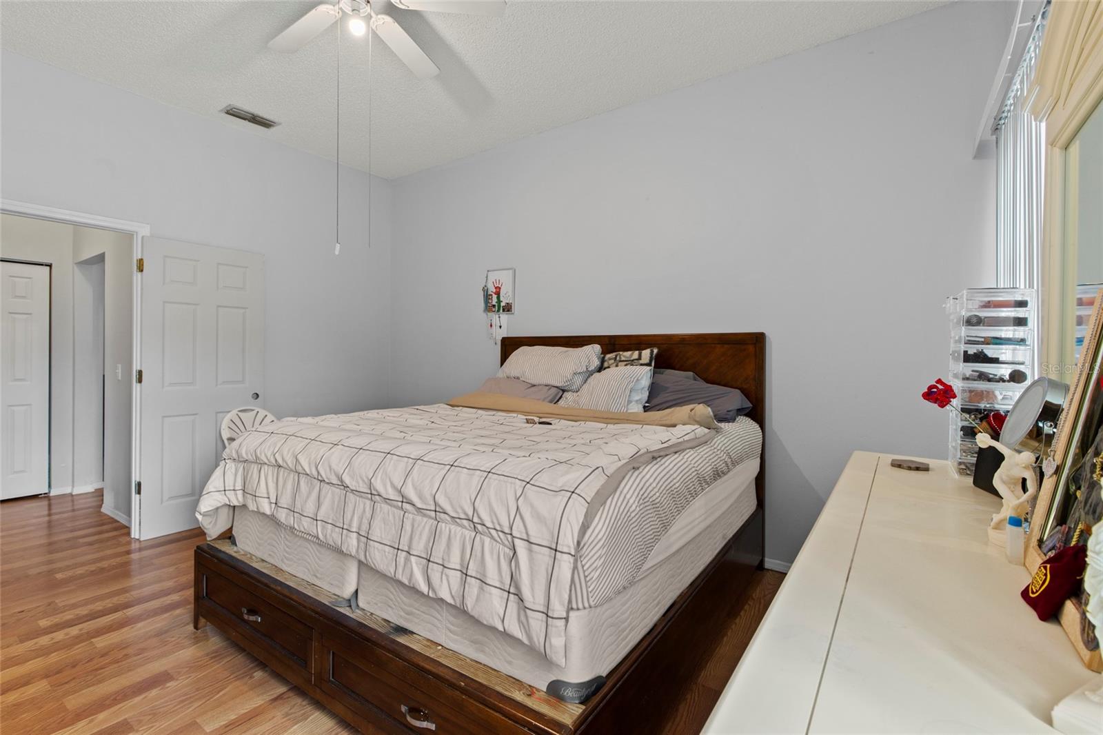 Image 37 of 72 For 6808 Yardley Oaks Court