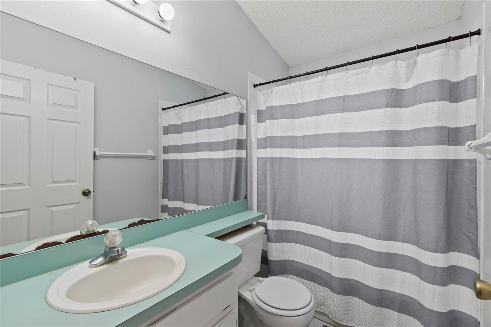 Image 47 of 72 For 6808 Yardley Oaks Court
