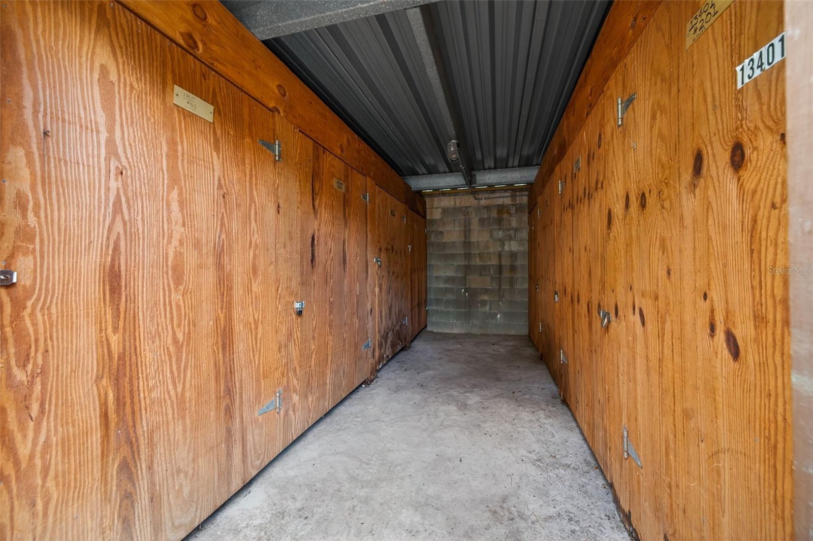 Image 33 of 39 For 13405 Pine Lake Way 203