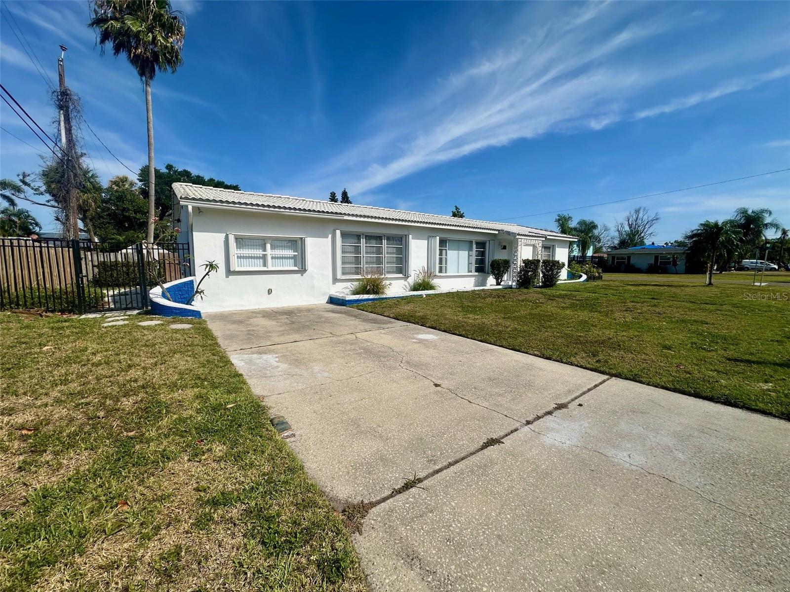 Image 2 of 30 For 10 158th Avenue