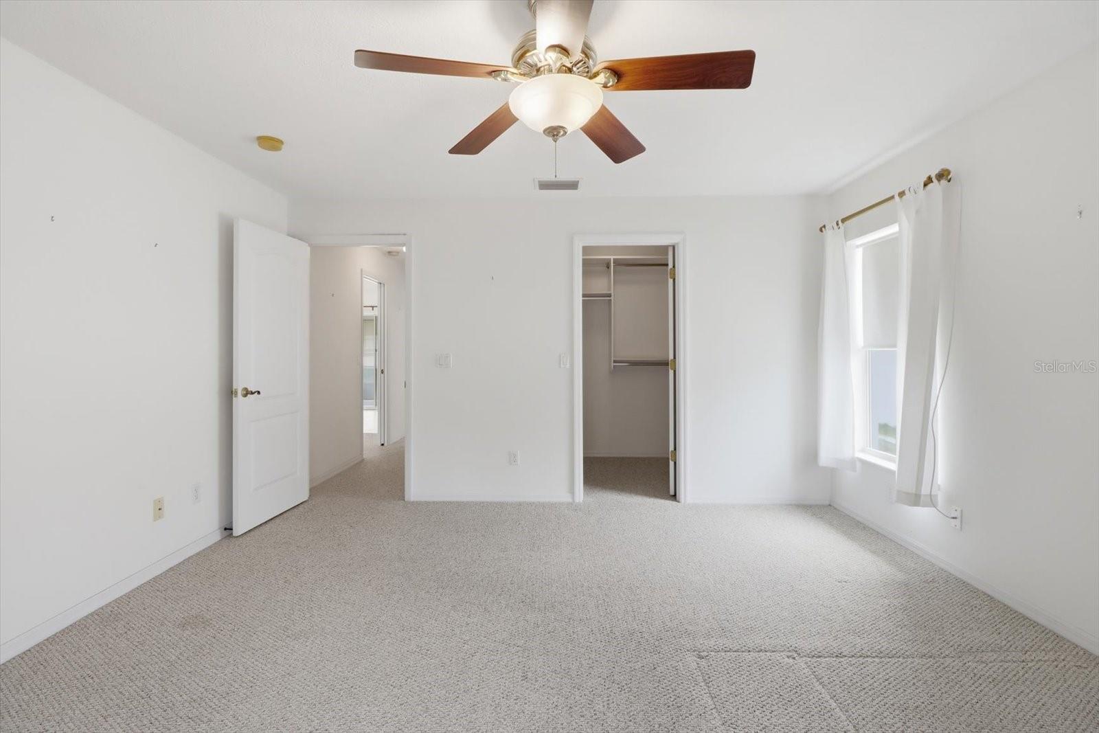 Image 18 of 38 For 1322 Brookfield Drive