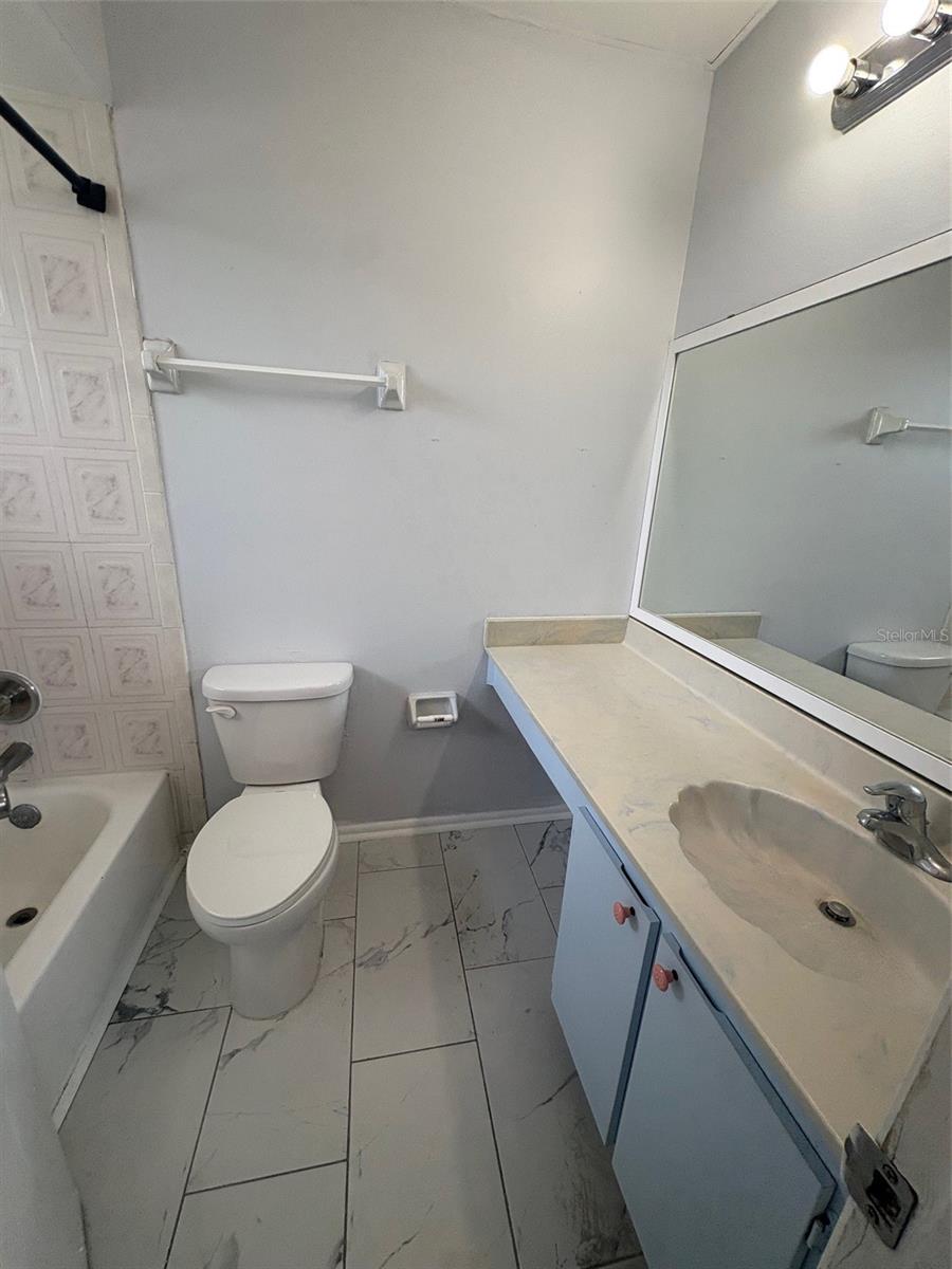 Image 12 of 19 For 5112 Bonnedale Court