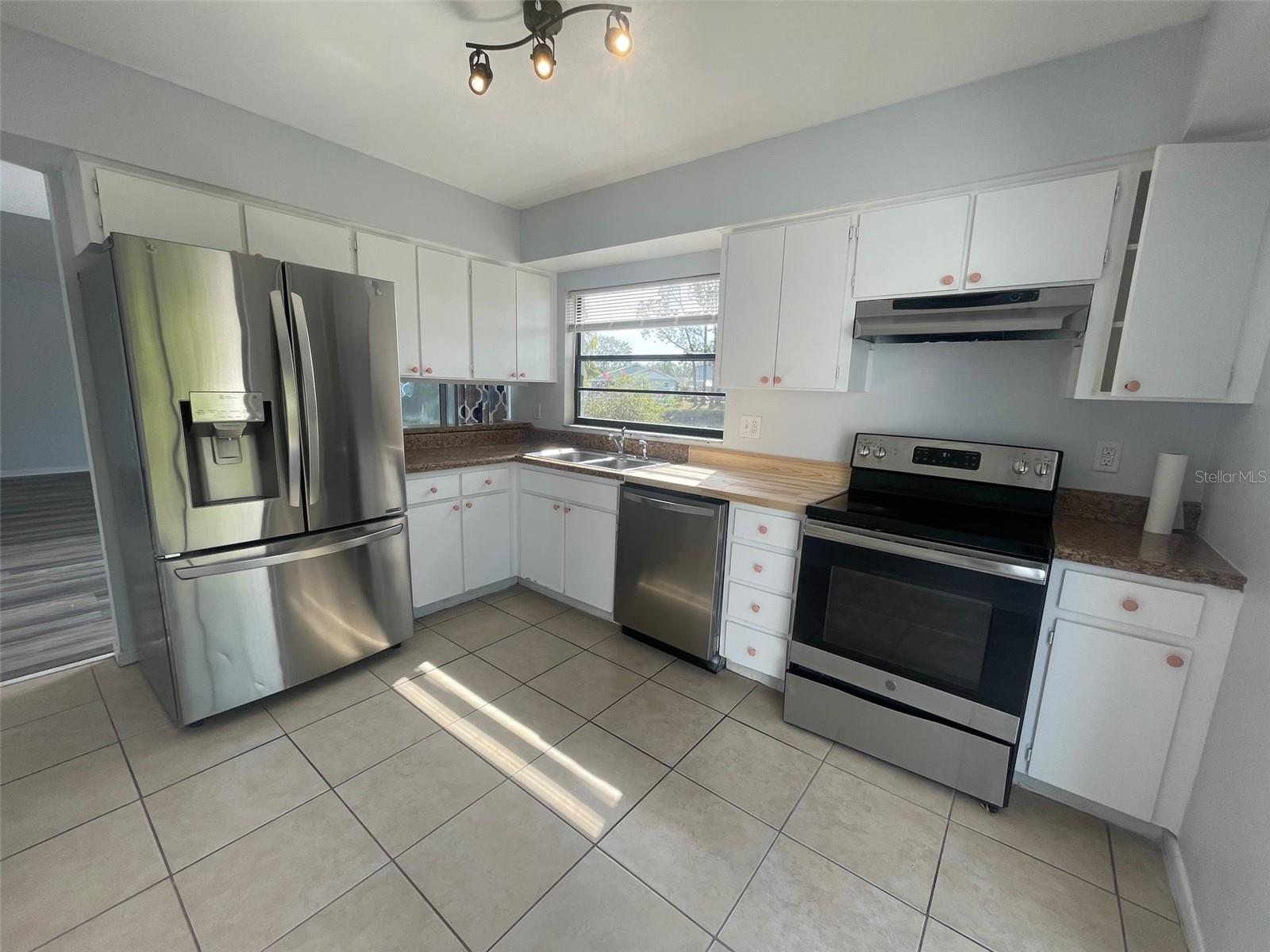 Image 4 of 19 For 5112 Bonnedale Court