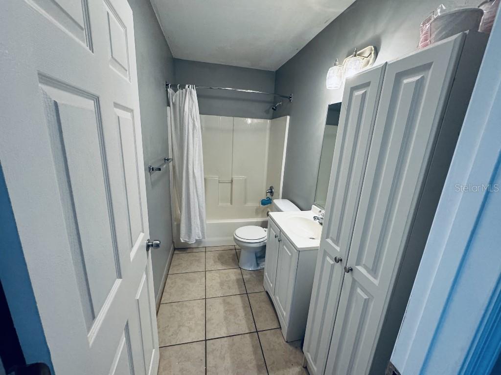 Image 7 of 17 For 419 Avenue M Ne