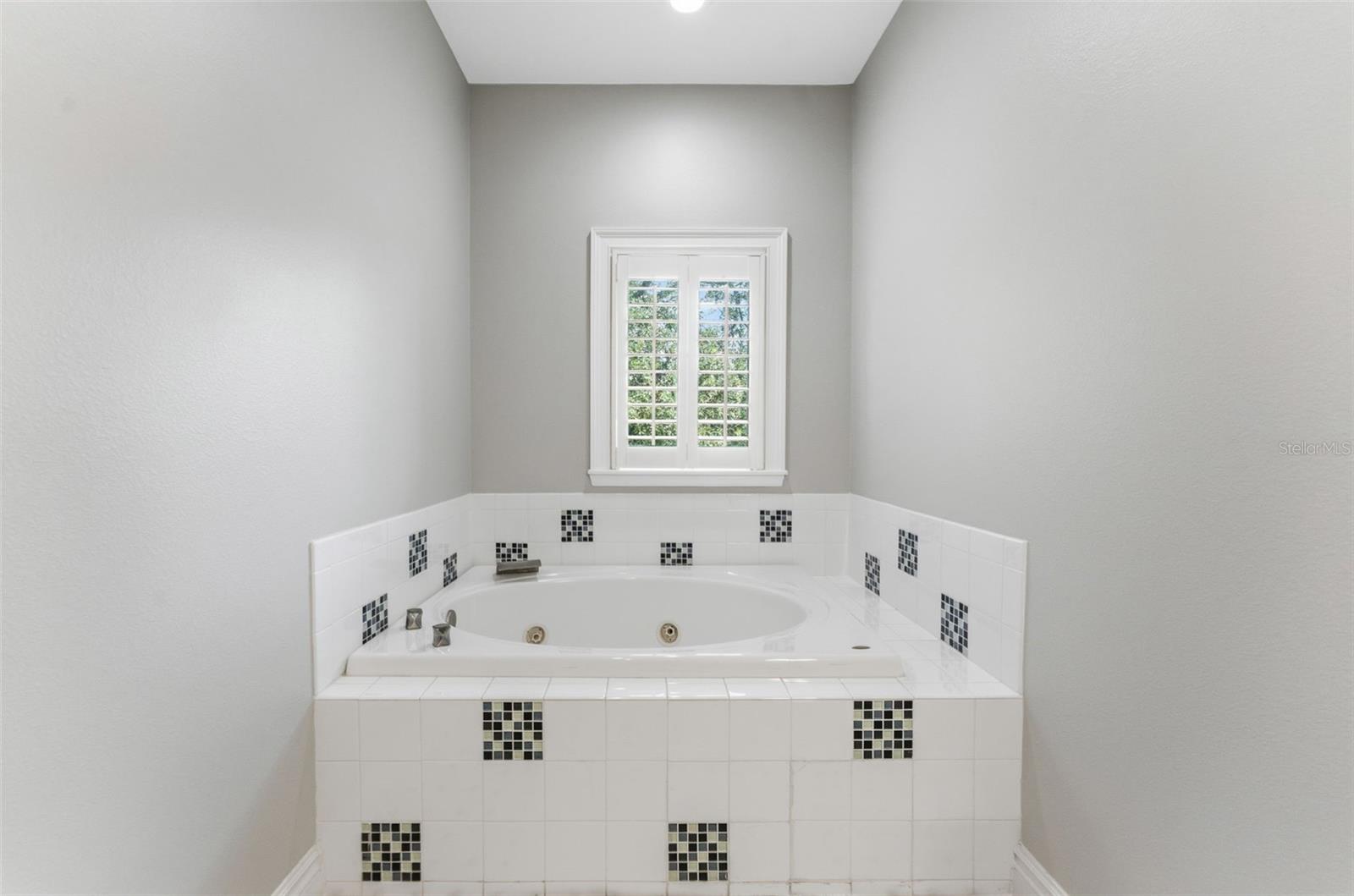 Image 21 of 36 For 3817 Dale Avenue 4