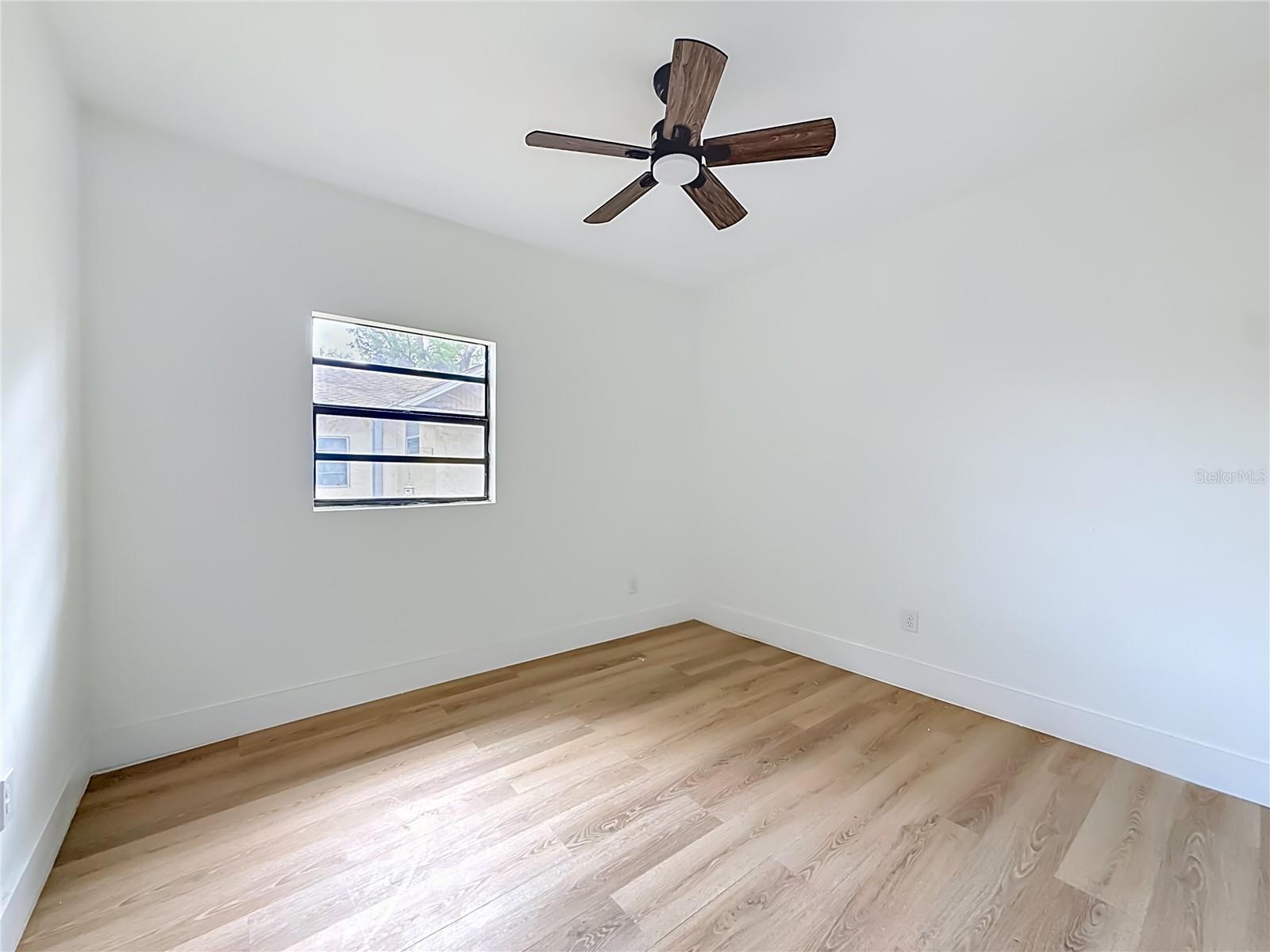 Image 14 of 55 For 6705 Elizabeth Street