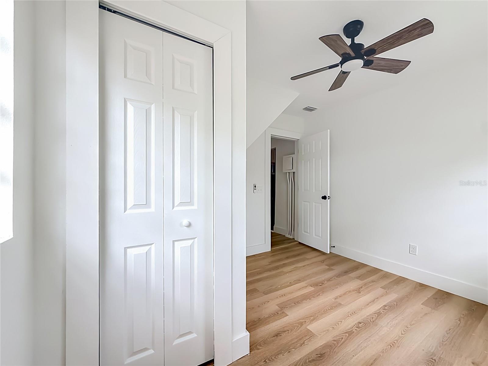 Image 18 of 55 For 6705 Elizabeth Street