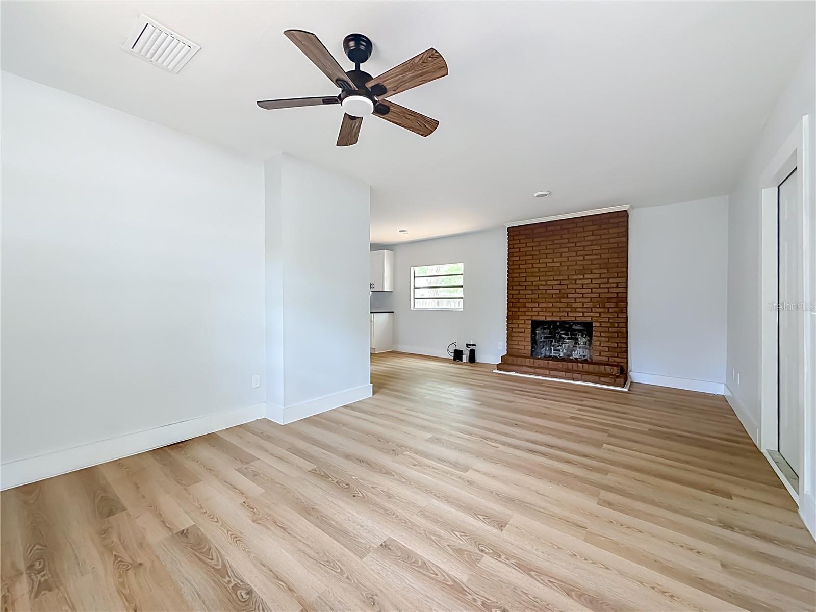 Image 8 of 55 For 6705 Elizabeth Street
