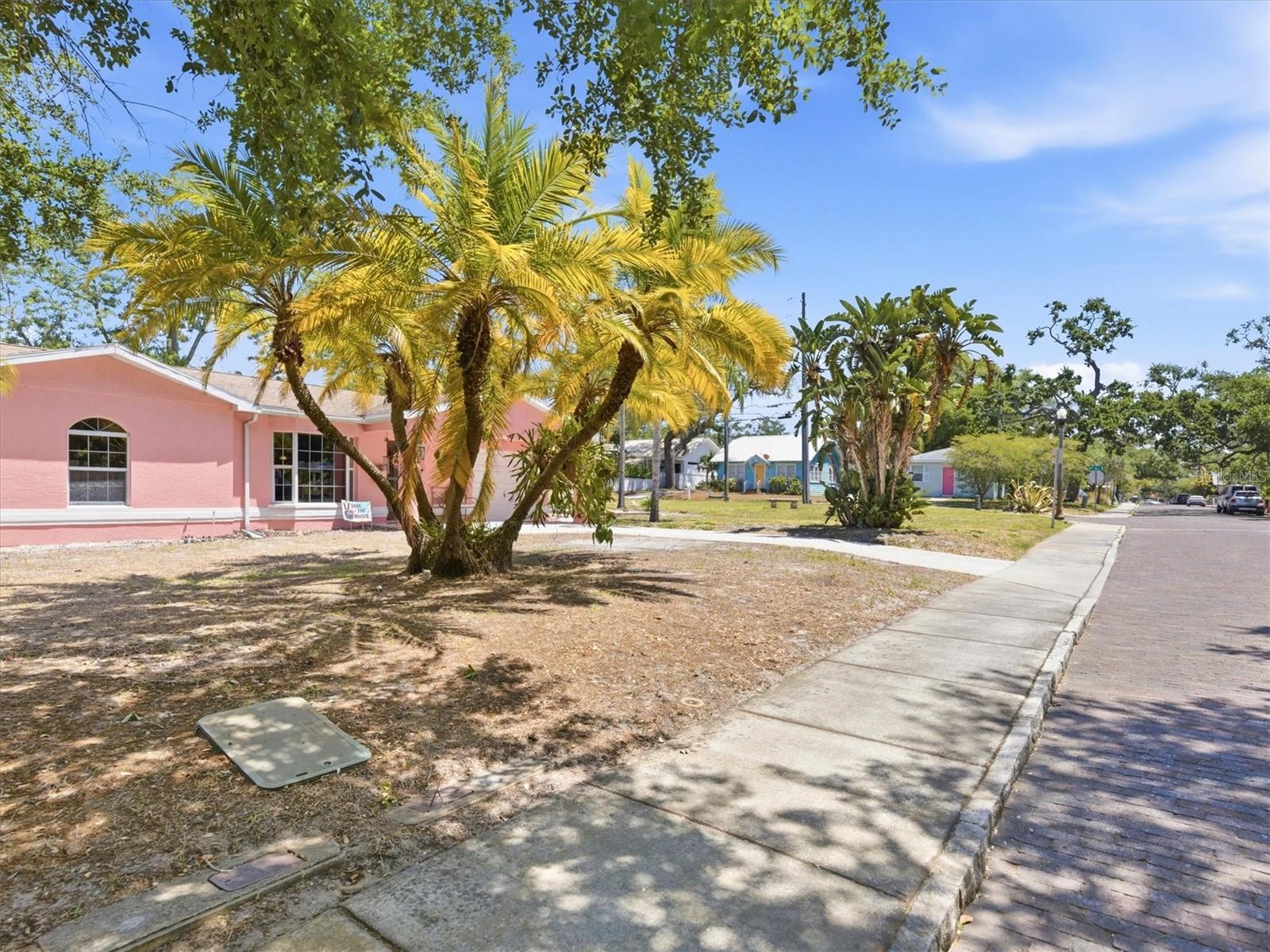 Image 36 of 46 For 515 2nd Street N