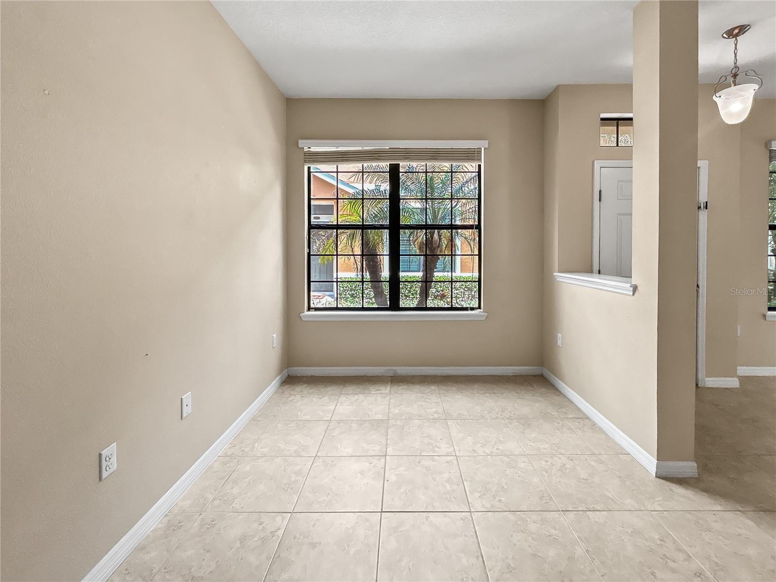 Image 19 of 31 For 16615 Kingletside Court