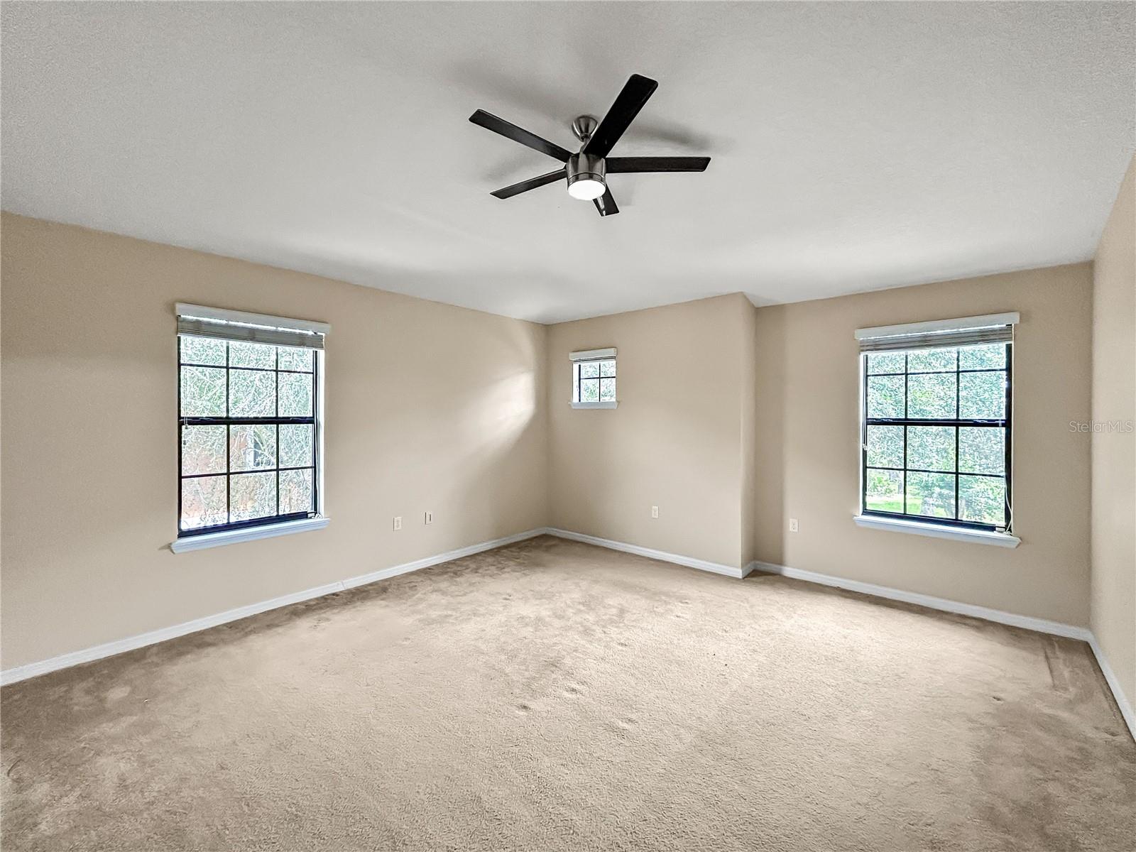 Image 21 of 31 For 16615 Kingletside Court