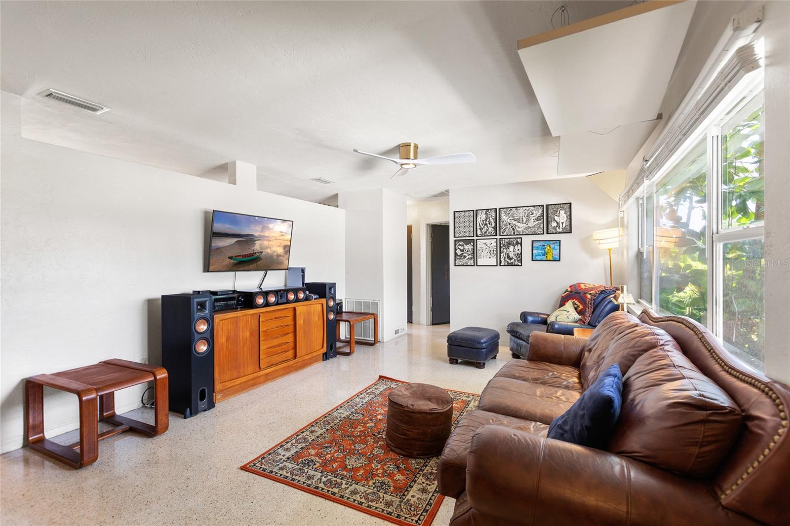 Image 12 of 51 For 1124 40th Avenue Ne