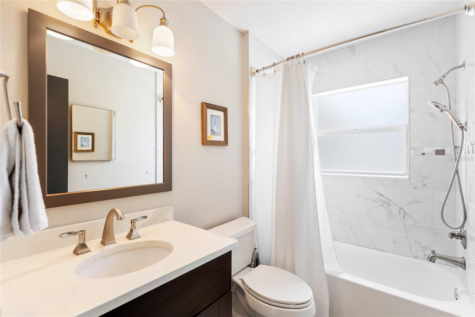 Image 31 of 51 For 1124 40th Avenue Ne