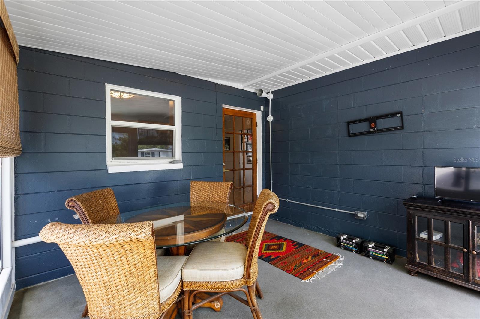 Image 34 of 51 For 1124 40th Avenue Ne