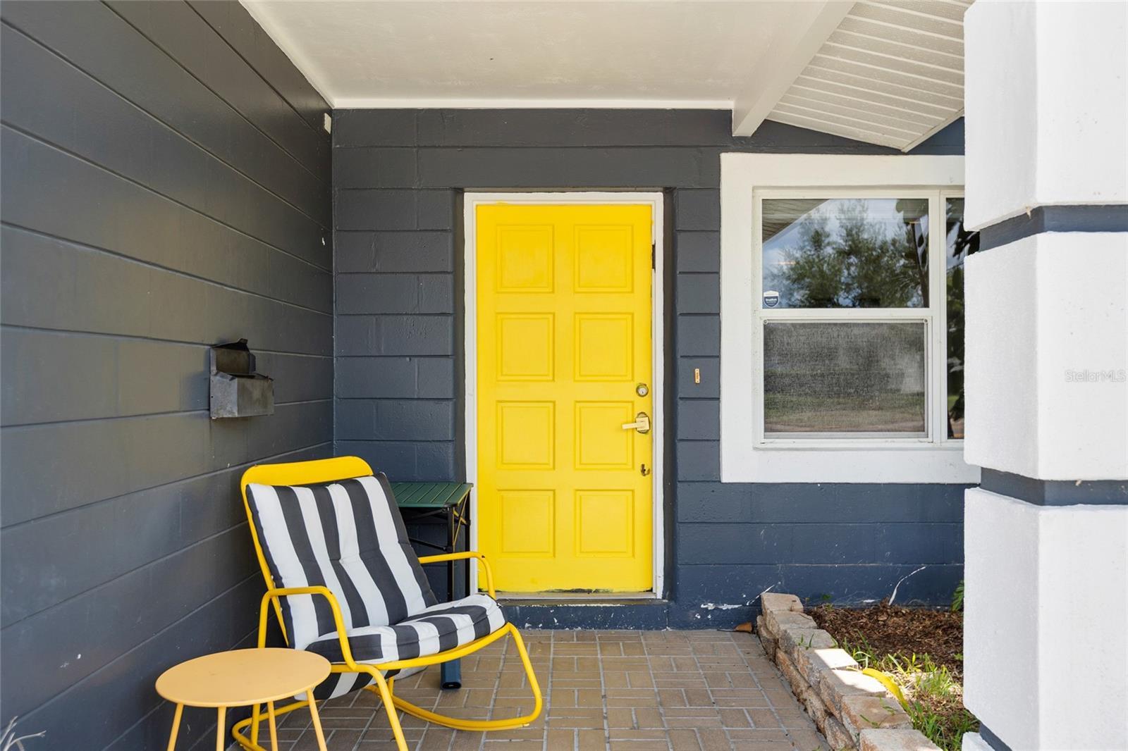 Image 8 of 51 For 1124 40th Avenue Ne
