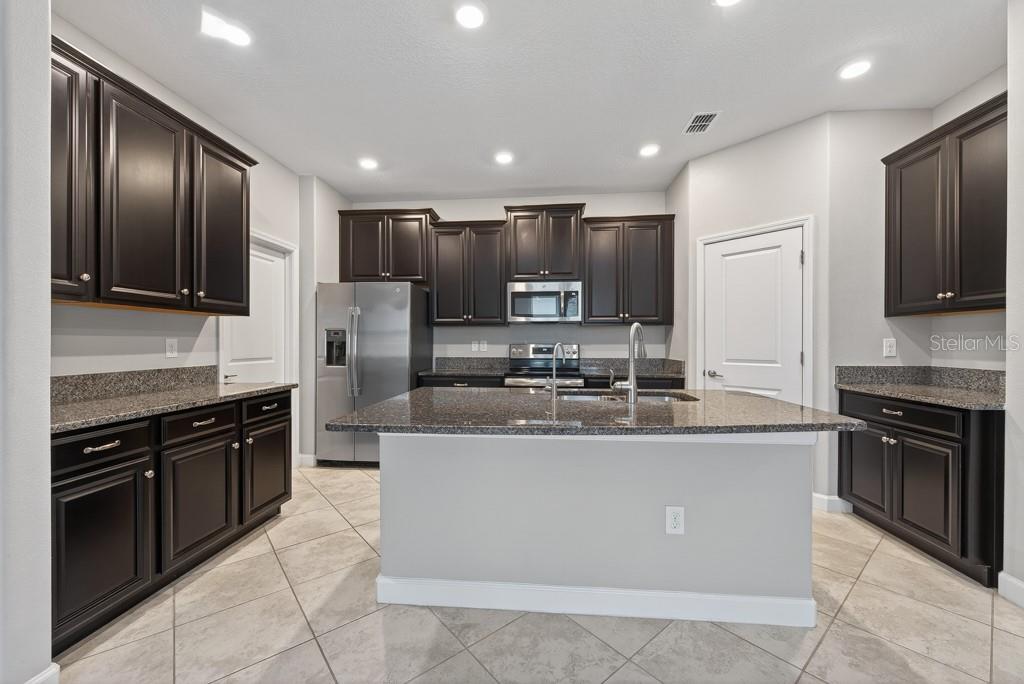 Image 10 of 50 For 9832 Sage Creek Drive