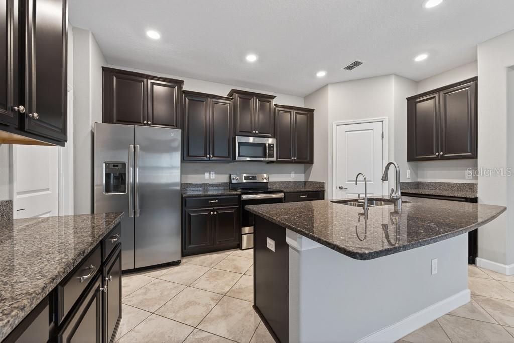 Image 11 of 50 For 9832 Sage Creek Drive