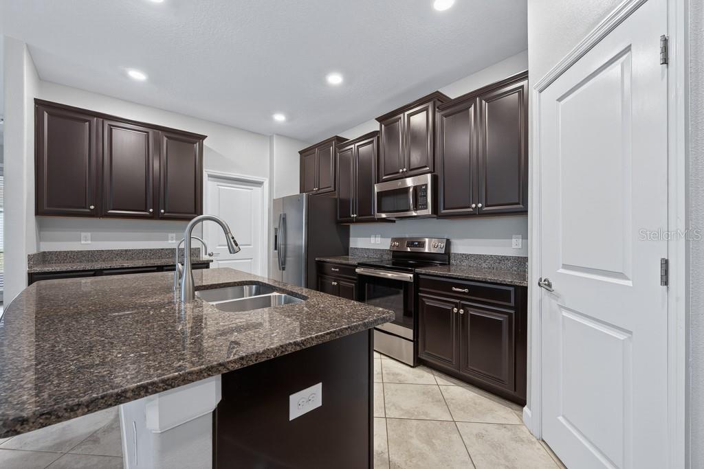 Image 15 of 50 For 9832 Sage Creek Drive