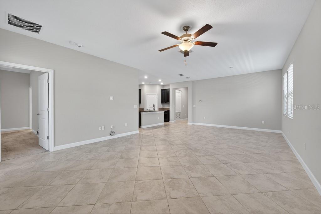 Image 6 of 50 For 9832 Sage Creek Drive