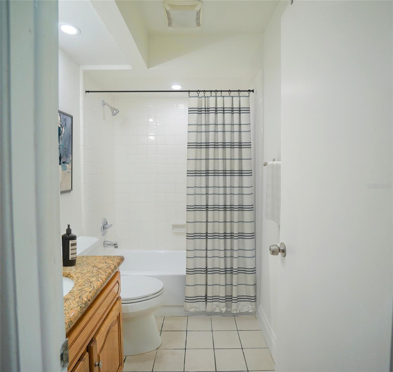 Image 5 of 24 For 5301 Carrollwood Meadows Drive