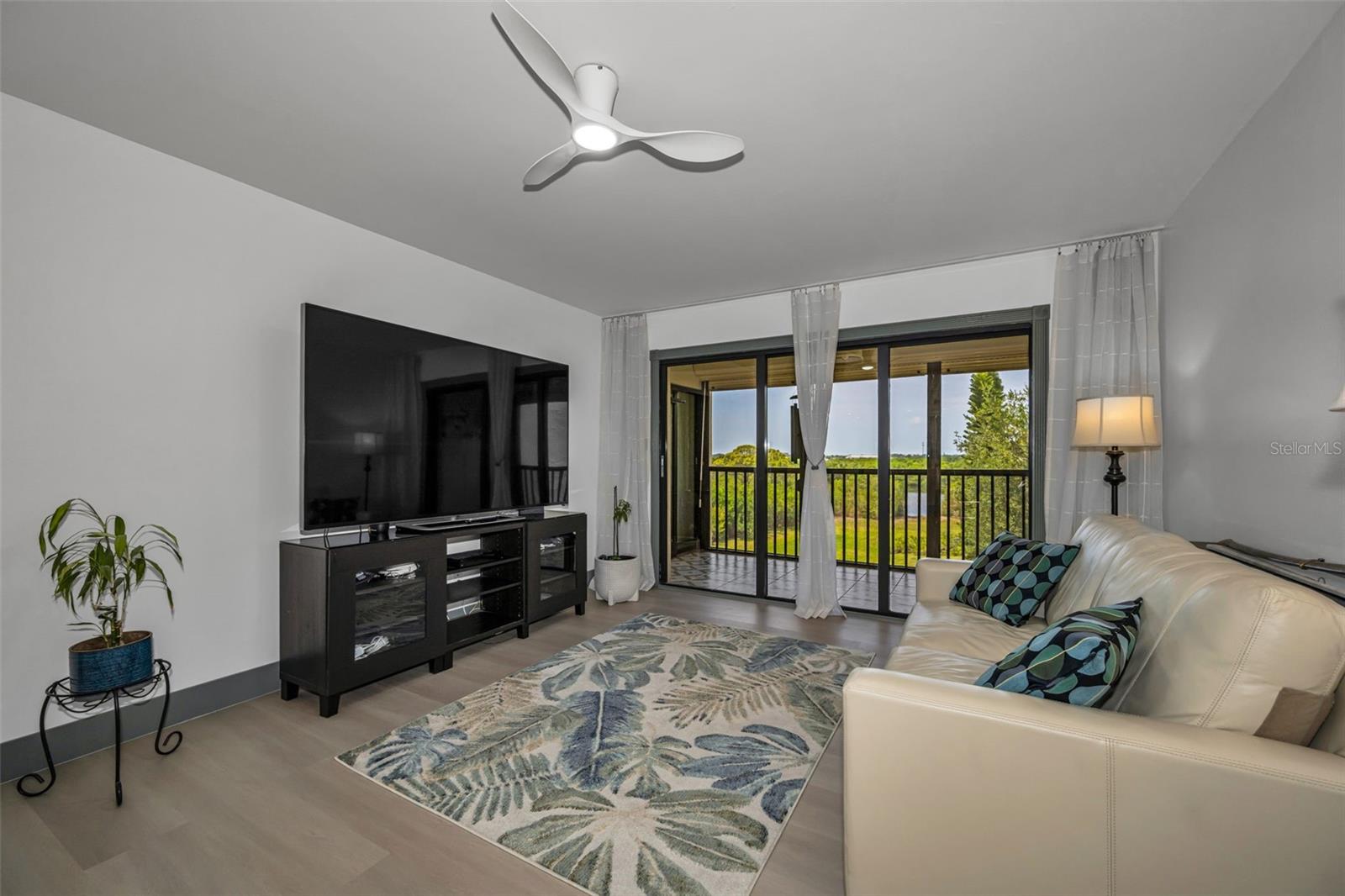 Image 4 of 50 For 5400 Park St. North  303